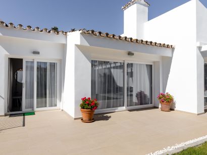 Villa zu verkaufen in El Rosario, Marbella Ost