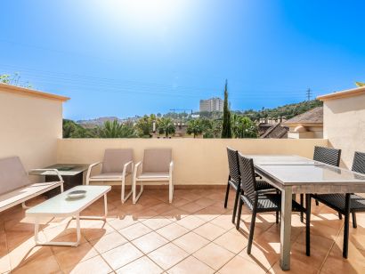 Penthouse for sale in Rio Real, Marbella East