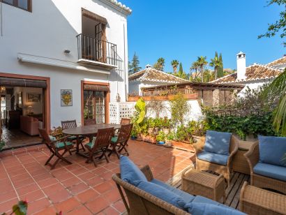 Town House for sale in Marbella Golden Mile