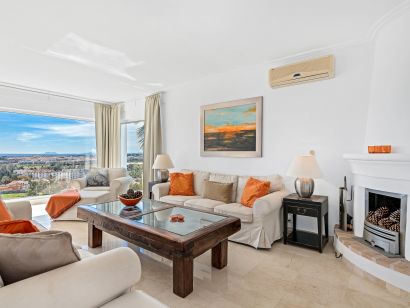 Villa for sale in Nueva Andalucia, Marbella
