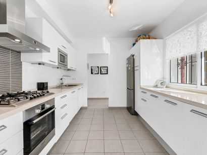 Villa for sale in Elviria, Marbella East