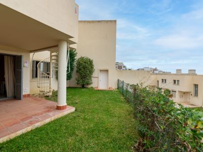 Town House for rent in Cabopino, Marbella East