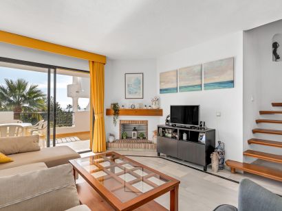 Apartamento a la venta en El Rosario, Marbella Este