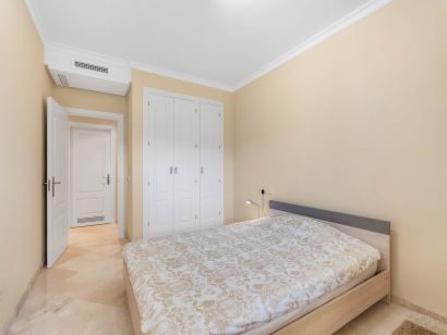 Apartment for sale in Altos de Elviria, Marbella East