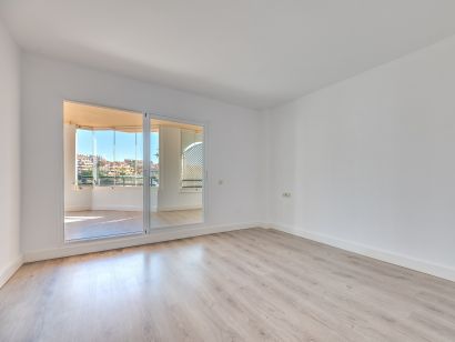 Wohnung zu verkaufen in Elviria, Marbella Ost