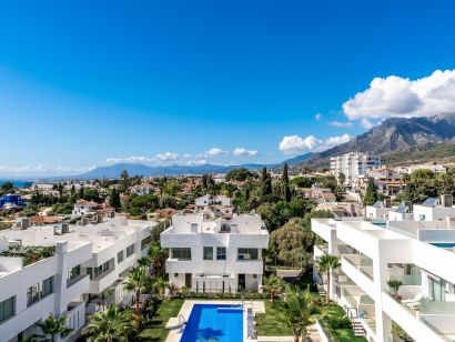 Town House for sale in Rio Real, Marbella East