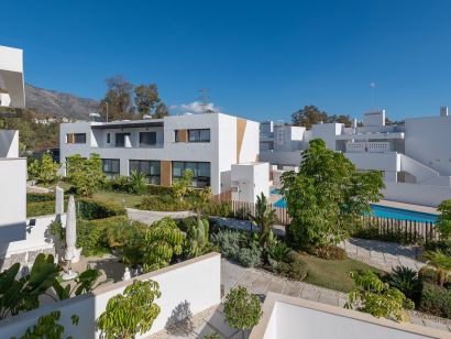 Doppelhaushälfte zu verkaufen in Nueva Andalucia, Marbella
