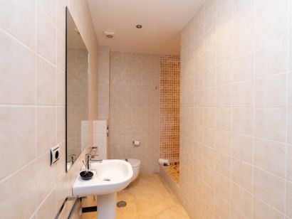 Villa for sale in Benahavis