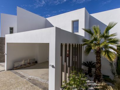 Villa a la venta en Los Monteros, Marbella Este