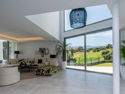 Villa for sale in Los Monteros, Marbella East
