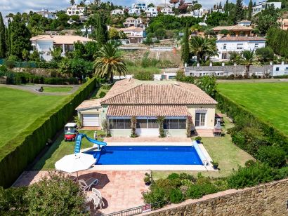 Villa for sale in Paraiso Alto, Benahavis