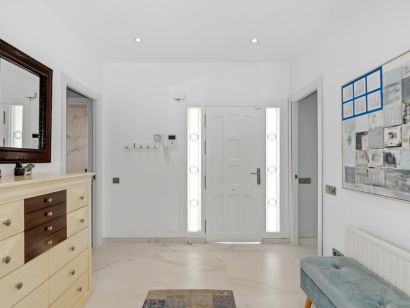 Villa for sale in Los Monteros, Marbella East