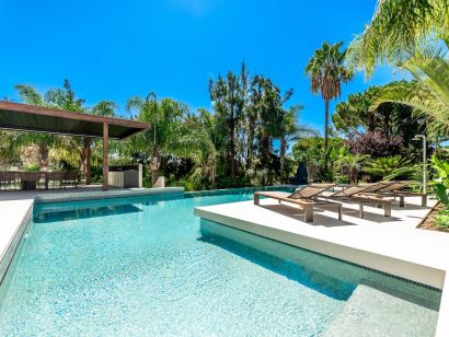 Villa for rent in Hacienda las Chapas, Marbella East