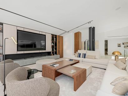 Villa for rent in Hacienda las Chapas, Marbella East