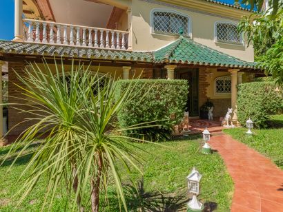 Town House for sale in Marbella Hill Club, Marbella Golden Mile