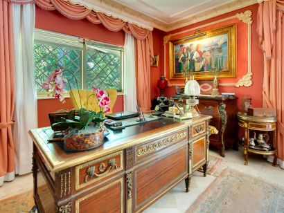 Town House for sale in Marbella Hill Club, Marbella Golden Mile