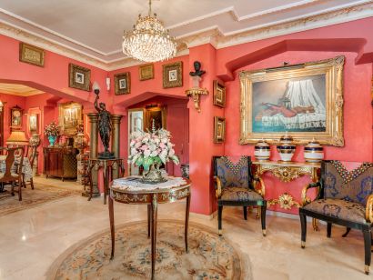Town House for sale in Marbella Hill Club, Marbella Golden Mile