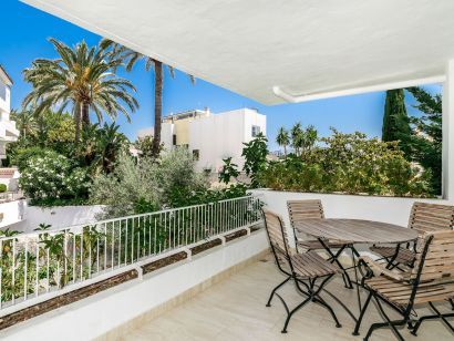 Apartamento a la venta en Rio Real, Marbella Este