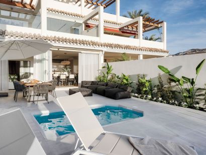 Apartamento a la venta en Nueva Andalucia, Marbella