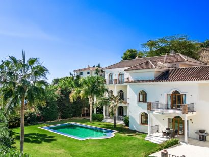 Villa for sale in Paraiso Alto, Benahavis