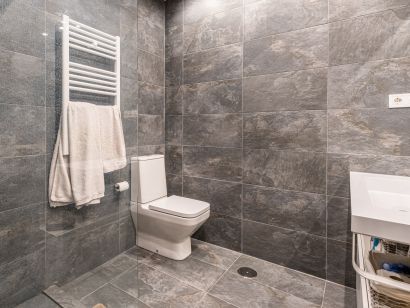 Town House for sale in Cabopino, Marbella East