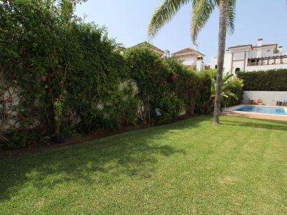 Villa a la venta en San Pedro Playa, San Pedro de Alcantara