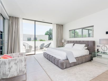 Villa for sale in Marbella - Puerto Banus