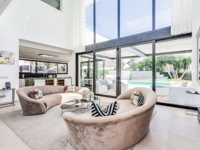 Villa for sale in Marbella - Puerto Banus