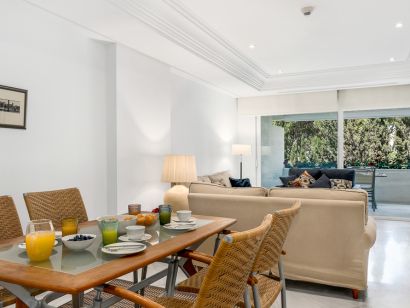 Apartment for rent in Beach Side Golden Mile, Marbella Golden Mile