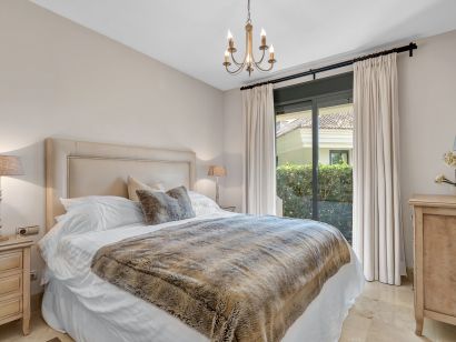 Apartment for sale in Los Monteros, Marbella East