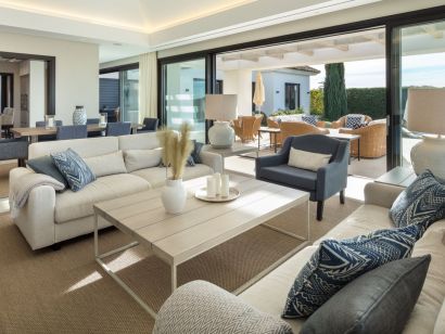 Villa for sale in Nueva Andalucia, Marbella