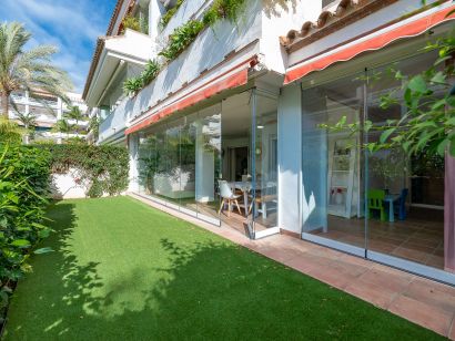 Apartment for sale in Beach Side Golden Mile, Marbella Golden Mile