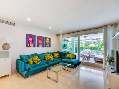 Apartment for sale in Beach Side Golden Mile, Marbella Golden Mile