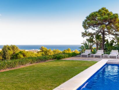 Villa for rent in Cascada de Camojan, Marbella Golden Mile