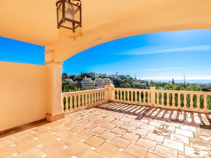 Town House for sale in Elviria, Marbella East