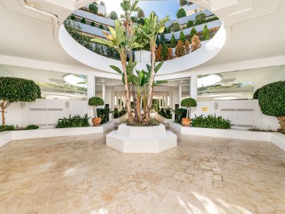 Apartment for sale in Marbella Golden Mile