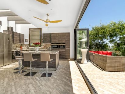 Villa for sale in La Quinta, Benahavis