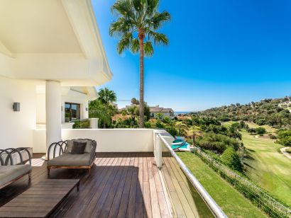Villa for rent in La Alqueria, Benahavis