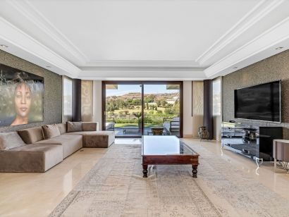 Villa for rent in La Alqueria, Benahavis