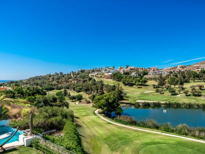 Villa for rent in La Alqueria, Benahavis