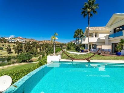Villa for rent in La Alqueria, Benahavis
