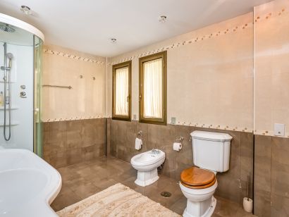 Penthouse for sale in Marbella Golden Mile