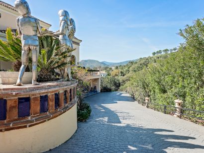Villa for sale in La Zagaleta, Benahavis