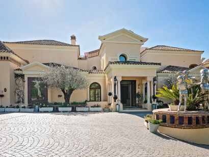 Villa for sale in La Zagaleta, Benahavis