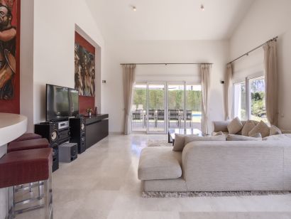 Villa for rent in La Quinta, Benahavis