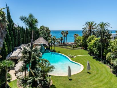 Villa for rent in Beach Side Golden Mile, Marbella Golden Mile