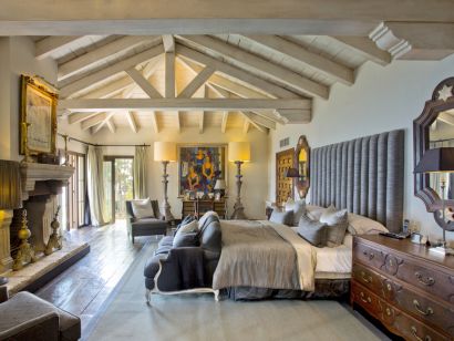 Villa for rent in Los Monteros Playa, Marbella East
