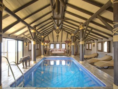 Villa for rent in Los Monteros Playa, Marbella East
