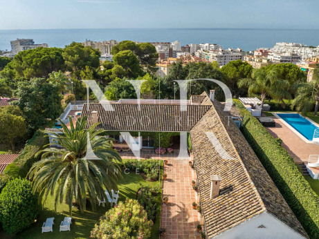 Villa in Huerta Belon, Marbella centre, for sale
