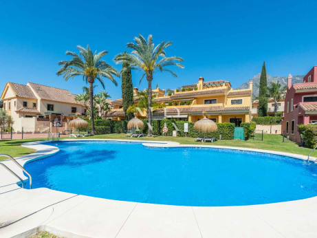 Townhouse for sale in El Tomillar, Nagüeles